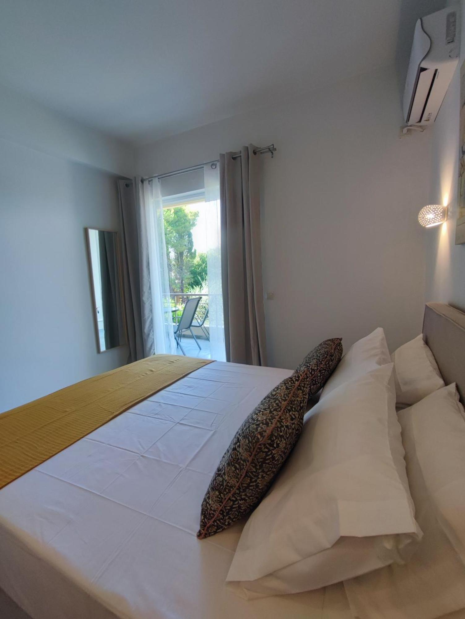 Coritos Holiday Apartments Kontokali Luaran gambar